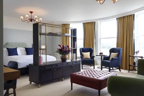 image-a8017bff8e83475f11556c8a4d5ffea831b18bb0-2000x1499-jpg