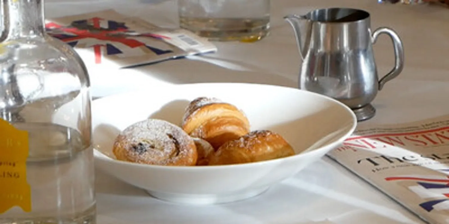 image-12a515b8e3dd6d6ae86c4411aac9be5d6f652b6e-400x400-jpg