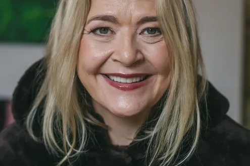 image-4fe8bf30f17dbaa12ccf22d52b799f2941b2a882-668x1000-jpg