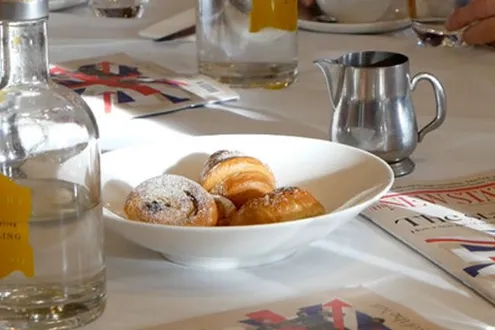 image-12a515b8e3dd6d6ae86c4411aac9be5d6f652b6e-400x400-jpg